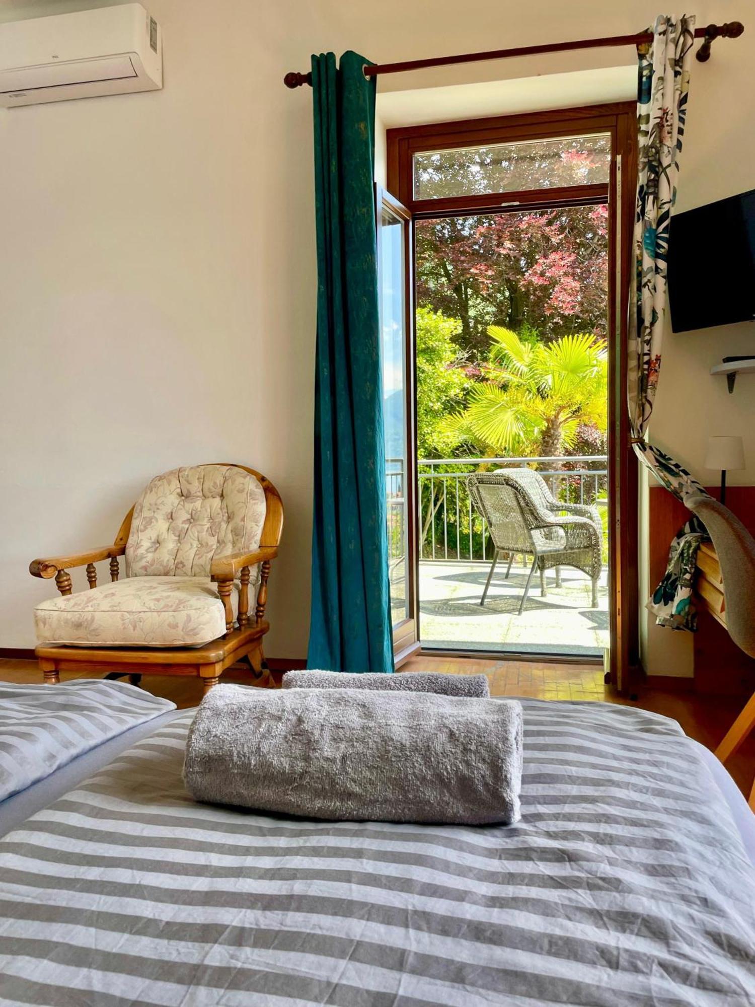 Villa Angelina Guest House Cannero Riviera Bagian luar foto
